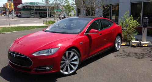 Tesla plans on lower priced sedan